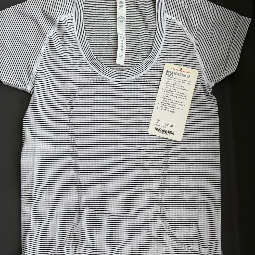 Lululemon Athletica Fitted White and Gray Short Sleeve Tee